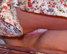 Трусики Эльзы Патаки на презентации «GHD Pink Limited Edition» фото #7