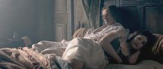 Голая грудь Джеммы Артертон в фильме «Византия» фото #2