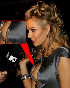 Мария Кожевникова засветила грудь на церемонии Top 10 Sexy фото #3