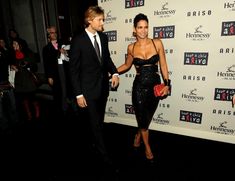 Холли Берри в эротическом наряде посещает 6th Annual Black Ball фото #5