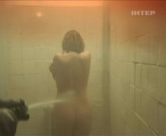 Голая попа Ирины Пеговой в сериале «Зоя» фото #2