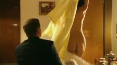 Горячая Екатерина Волкова оголила грудь и попу в сериале «КГБ в смокинге» фото #13