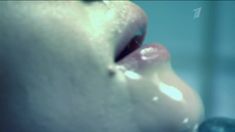 Сексуальная Светлана Ходченкова оголила грудь в сериале «Краткий курс счастливой жизни» фото #5