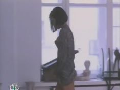 Мария Липкина засветила голую грудь в фильме «Лимита» фото #7