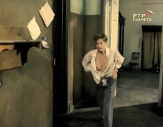Голая грудь Жанны Эппле в фильме «Ловкач и Хиппоза» фото #4