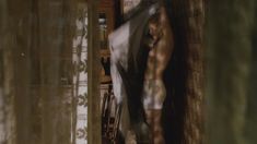 Голые сиськи Дарьи Мороз в фильме «Нанкинский пейзаж» фото #19