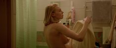 Марина Васильева оголила грудь и попу в фильме «Нелюбовь» фото #7