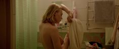 Марина Васильева оголила грудь и попу в фильме «Нелюбовь» фото #8
