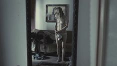 Юная Мария Шалаева показала голую грудь в фильме «Русалка» фото #6