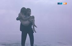 Полностью голая Динара Друкарова в фильме «Сердце медведицы» фото #7