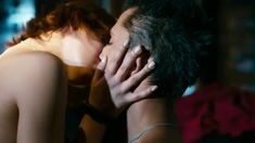 Мария Пирогова показала голую грудь в сериале «Тёмный мир: Равновесие» фото #12