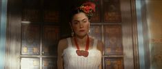 Пышная голая грудь Виктории Полторак в сериале «Троцкий» фото #2
