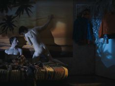 Полностью голая Ольга Тумайкина в фильме «Яды, или Всемирная история отравлений» фото #15