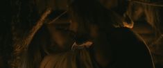 Засвет груди Светланы Чуйкиной в фильме «Ярослав. Тысячу лет назад» фото #5