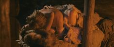 Засвет груди Светланы Чуйкиной в фильме «Ярослав. Тысячу лет назад» фото #13