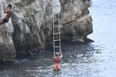 Эротичная Эльза Хоск в сексуальном бикини в Каннах фото #13