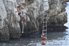 Эротичная Эльза Хоск в сексуальном бикини в Каннах фото #14