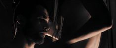Голая попа Аннабелль Уоллис в фильме «Меч мести» фото #1