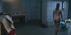 Полностью голая Бетти Гилпин в сериале «Блеск» фото #6