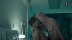 Голая грудь Дарьи Мороз в сериале «Содержанки» фото #24