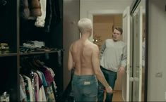 Голая грудь Дарьи Мороз в сериале «Содержанки» фото #26