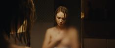 Голая грудь Зофии Вихлач в сериале «Rojst» фото #3