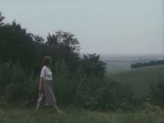 Голая грудь Ларисы Гузеевой в фильме «Анна Петровна» фото #3