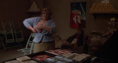 Пышная голая грудь Марии Антониетты Белуцци в фильме «Амаркорд» фото #11