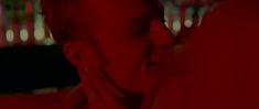 Горячая неизвестная оголила грудь и попу в фильме «Экстази» фото #7