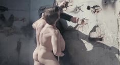 Голая задница Нины Лощининой в фильме «Бесы» фото #2
