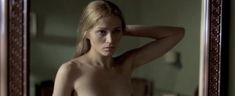 Абсолютно голая Ольга Хохлова в фильме «Цветок дьявола» фото #1