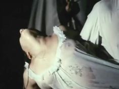 Ольга Чиповская засветила грудь в фильме «Затишье» фото #5