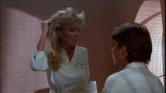 Голые сиськи Стэйси Элден в фильме «Кошмар на улице Вязов 3: Воины сна» фото #1