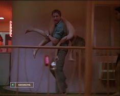 Голая грудь Тери Гарр в фильме «От всего сердца» фото #12