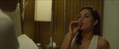 Голая грудь Хании Амар в фильме «Случай в отеле «Нил Хилтон»» фото #5