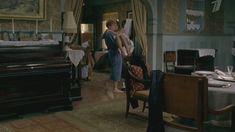 Христина Попандопуло засветила грудь в сериале «Есенин» фото #12