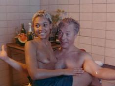 Эвелина Архангельская снялась голой в фильме «Крысиный угол» фото #5