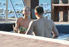 Соблазнительные изгибы тела Майлин Класс в бикини фото #12