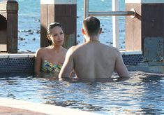 Соблазнительные изгибы тела Майлин Класс в бикини фото #29