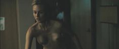 Голая Дайан Крюгер в фильме «До последнего вздоха» фото #3