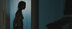 Голая Шарлиз Терон в фильме «Пылающая равнина» фото #5