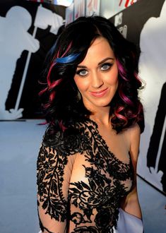 Голый засвет Кэти Перри на премии MTV Video Music Awards фото #11