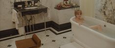 Голая Анджелина Джоли в фильме «Лазурный берег» фото #8