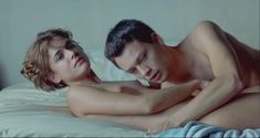 Адриана Угарте снялась голой в фильме «Этюды втроём» фото #3