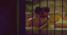 Адриана Угарте снялась голой в фильме «Этюды втроём» фото #33