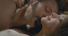 Голая Аманда Сайфред в фильме «Лавлэйс» фото #3