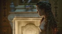 Голая Анна Брюстер в сериале «Версаль» фото #7