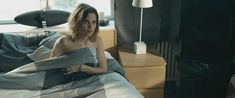 Голая грудь Гитте Уитт в фильме «Порнояйца» фото #1