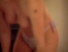 Голая Джезебель Бонд в фильме «Вуайерист» фото #5