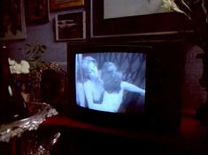 Голая Джоан Коллинз в фильме «Жеребец» фото #15